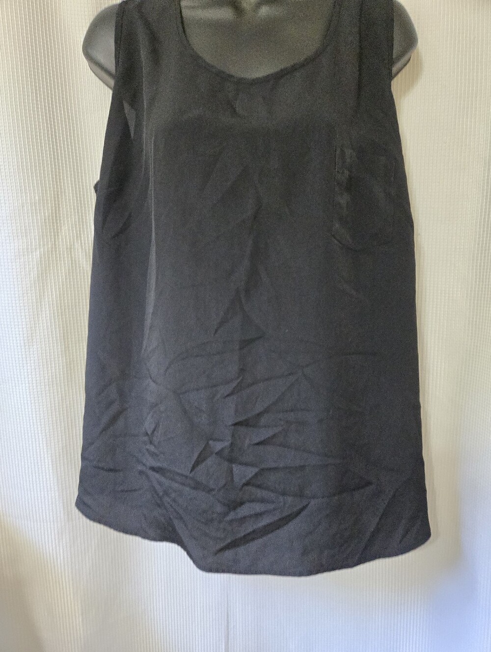 Faded Glory Black Scoop Neck Sleeveless Tank with Chest Pocket
